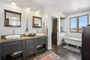 5686 Ranch Rd 1631, Fredericksburg, TX 78624 - Photo 17