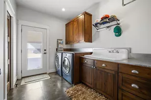 5686 Ranch Rd 1631, Fredericksburg, TX 78624 - Photo 25