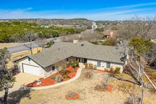 100 Riverhill Blvd, Kerrville, TX 78028 - Photo 1