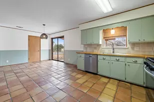 618 Cross Mountain Dr, Fredericksburg, TX 78624 - Photo 11