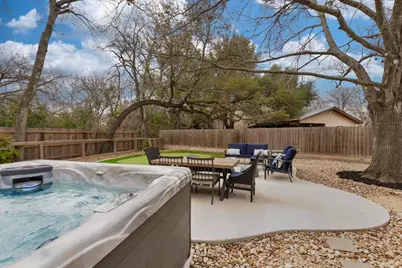 609 Town Creek Court, Fredericksburg, TX 78624 - Photo 33