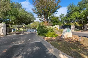 201 Bending Oaks Trail, Fredericksburg, TX 78624 - Photo 27