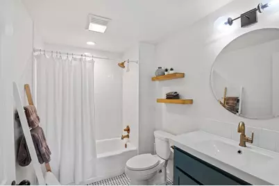 109 E Centre St, Fredericksburg, TX 78624 - Photo 13