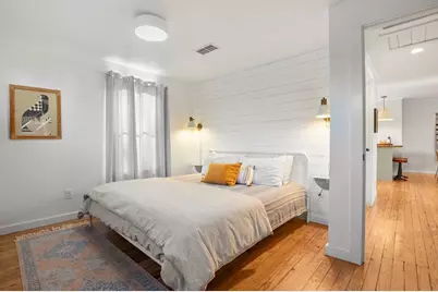 109 E Centre St, Fredericksburg, TX 78624 - Photo 11