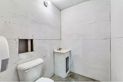 2684 W US Hwy 290, Fredericksburg, TX 78624 - Photo 25