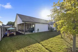 908 Smokey Oak Dr, Fredericksburg, TX 78624 - Photo 27