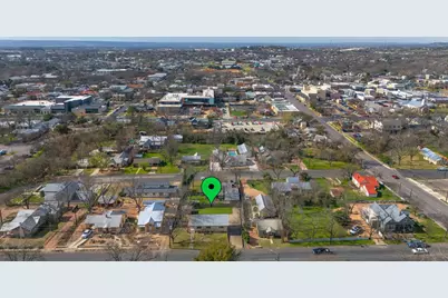 209 E Travis St, Fredericksburg, TX 78624 - Photo 27