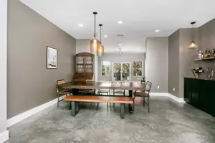 209 N Elk St, Fredericksburg, TX 78624 - Photo 9