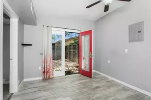 209 N Elk St, Fredericksburg, TX 78624 - Photo 33