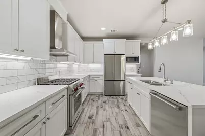 718 Emory Dr, Fredericksburg, TX 78624 - Photo 11