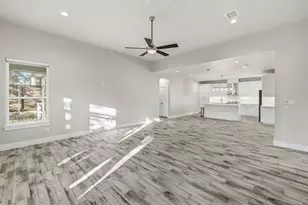 718 Emory Dr, Fredericksburg, TX 78624 - Photo 5