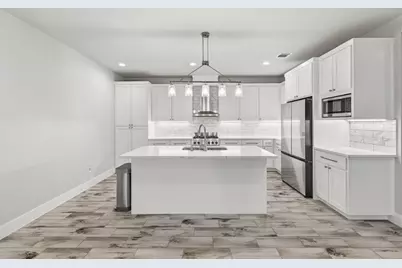 718 Emory Dr, Fredericksburg, TX 78624 - Photo 9