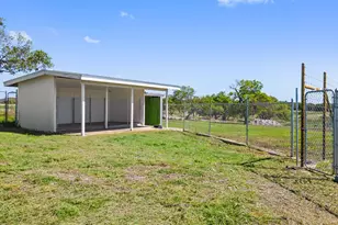 784 Ranch Rd 2721, Johnson City, TX 78636 - Photo 19