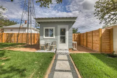 508 N Orange St, Fredericksburg, TX 78624 - Photo 43