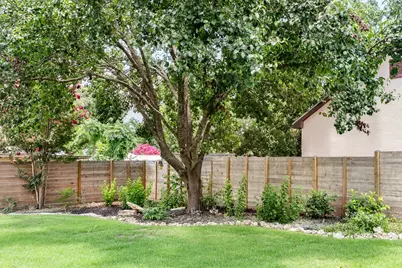508 N Orange St, Fredericksburg, TX 78624 - Photo 43
