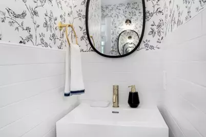 508 N Orange St, Fredericksburg, TX 78624 - Photo 25