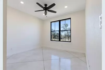 164 Lyndons Ln, Fredericksburg, TX 78624 - Photo 21