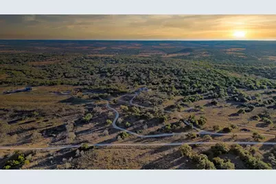 164 Lyndons Ln, Fredericksburg, TX 78624 - Photo 31