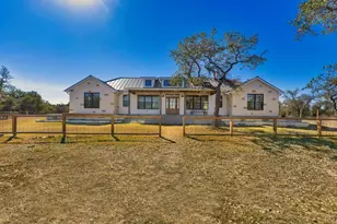 164 Lyndons Ln, Fredericksburg, TX 78624 - Photo 1
