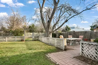 101 E Hackberry St, Fredericksburg, TX 78624 - Photo 49