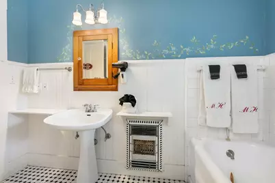 101 E Hackberry St, Fredericksburg, TX 78624 - Photo 23