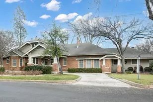 101 E Hackberry St, Fredericksburg, TX 78624 - Photo 1