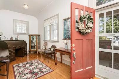 101 E Hackberry St, Fredericksburg, TX 78624 - Photo 11