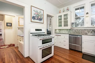 101 E Hackberry St, Fredericksburg, TX 78624 - Photo 19