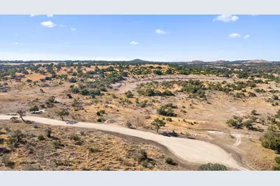 2482 Ranch Rd 2721, Johnson City, TX 78636 - Photo 23