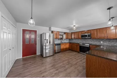 319 Pearl St, Kerrville, TX 78028 - Photo 7