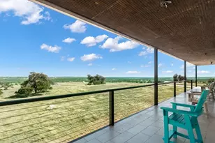 300 Junker Hill Dr, Fredericksburg, TX 78624 - Photo 1