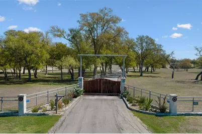 521 Bluff Creek Rd, Center Point, TX 78010 - Photo 1