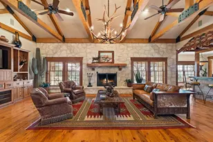 521 Bluff Creek Rd, Center Point, TX 78010 - Photo 9