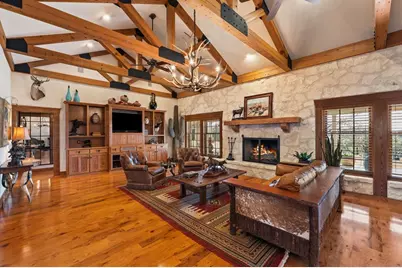 521 Bluff Creek Rd, Center Point, TX 78010 - Photo 11