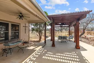 156 Northview Ln, Fredericksburg, TX 78624 - Photo 39