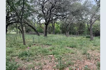 510 W Walch Ave, Fredericksburg, TX 78624 - Photo 9