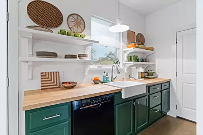 220 W College St, Fredericksburg, TX 78624 - Photo 7