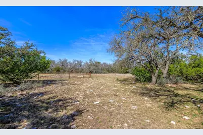 6987 Doss Spring Creek Rd, Fredericksburg, TX 78624 - Photo 9