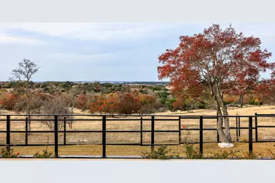 120 Fabelhaft Circle, Fredericksburg, TX 78624 - Photo 41