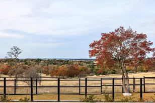 120 Fabelhaft Cir, Fredericksburg, TX 78624 - Photo 41