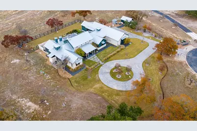 120 Fabelhaft Circle, Fredericksburg, TX 78624 - Photo 7