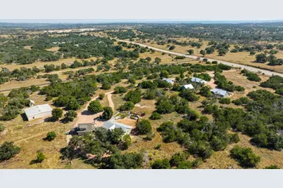 9848 W US Hwy 90, Fredericksburg, TX 78624 - Photo 35