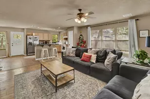 203 S Creek St, Fredericksburg, TX 78624 - Photo 35