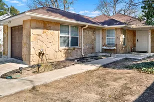 203 S Creek St, Fredericksburg, TX 78624 - Photo 37
