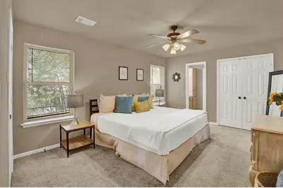 203 S Creek St, Fredericksburg, TX 78624 - Photo 27