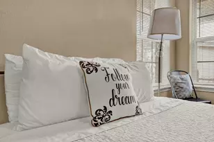 203 S Creek St, Fredericksburg, TX 78624 - Photo 23