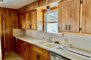 52 Meadows Ln, Fredericksburg, TX 78624 - Photo 5