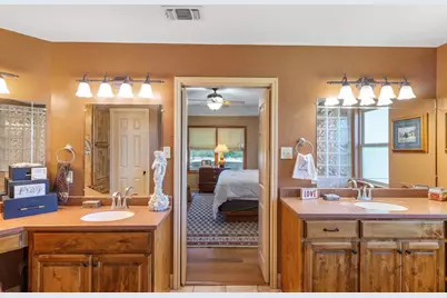 647 Funf Kinder Rd, Fredericksburg, TX 78624 - Photo 49