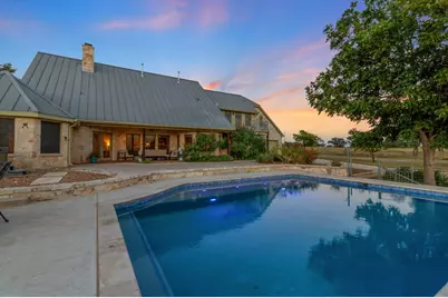 647 Funf Kinder Rd, Fredericksburg, TX 78624 - Photo 7