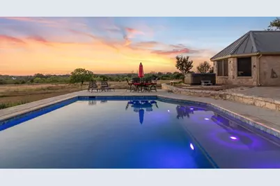 647 Funf Kinder Rd, Fredericksburg, TX 78624 - Photo 5